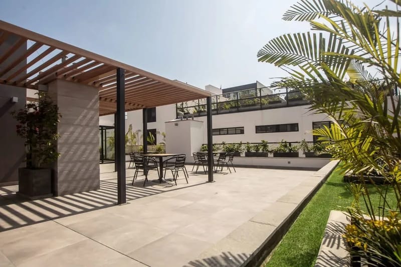Upscale 2BR in Miraflores