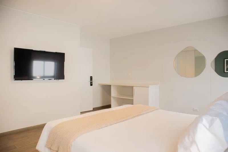 Upscale 2BR in Miraflores
