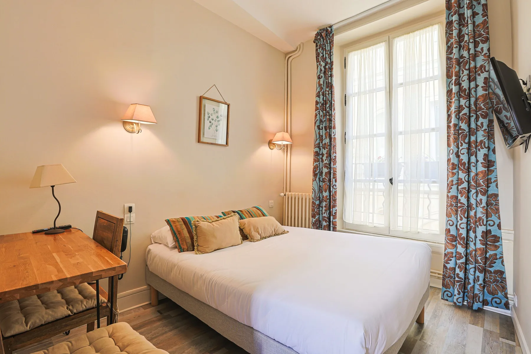 Comfort room