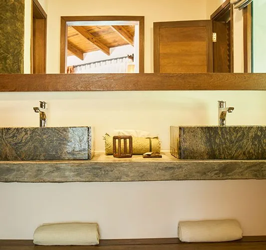 Loharano Lodge room image