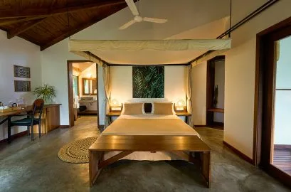 Loharano Lodge room image