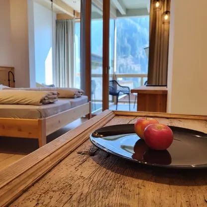 Guest room with chill lounge