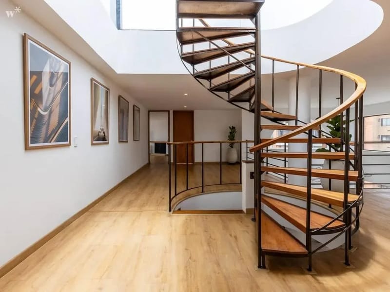 Stunning 3BR Triplex in Rosales
