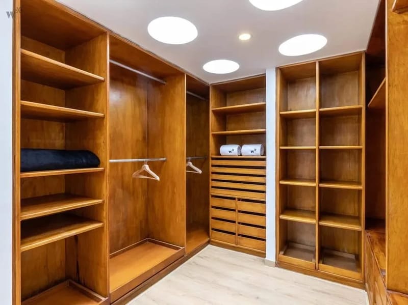 Stunning 3BR Triplex in Rosales