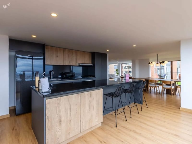 Stunning 3BR Triplex in Rosales