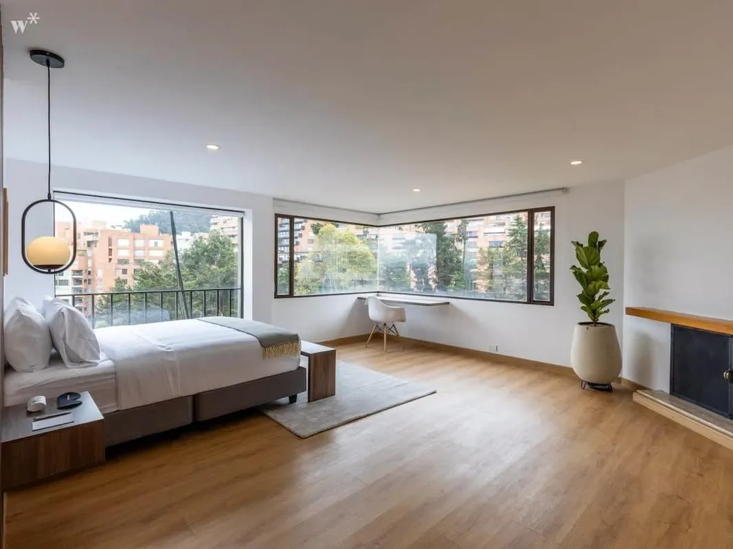 Stunning 3BR Triplex in Rosales