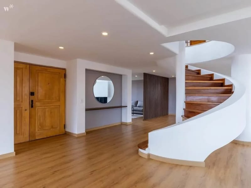 Stunning 3BR Triplex in Rosales