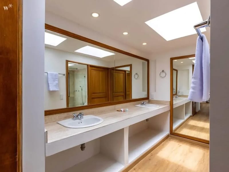 Stunning 3BR Triplex in Rosales