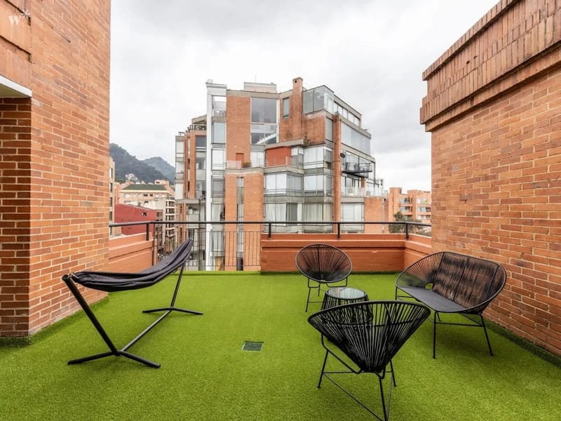 Stunning 3BR Triplex in Rosales