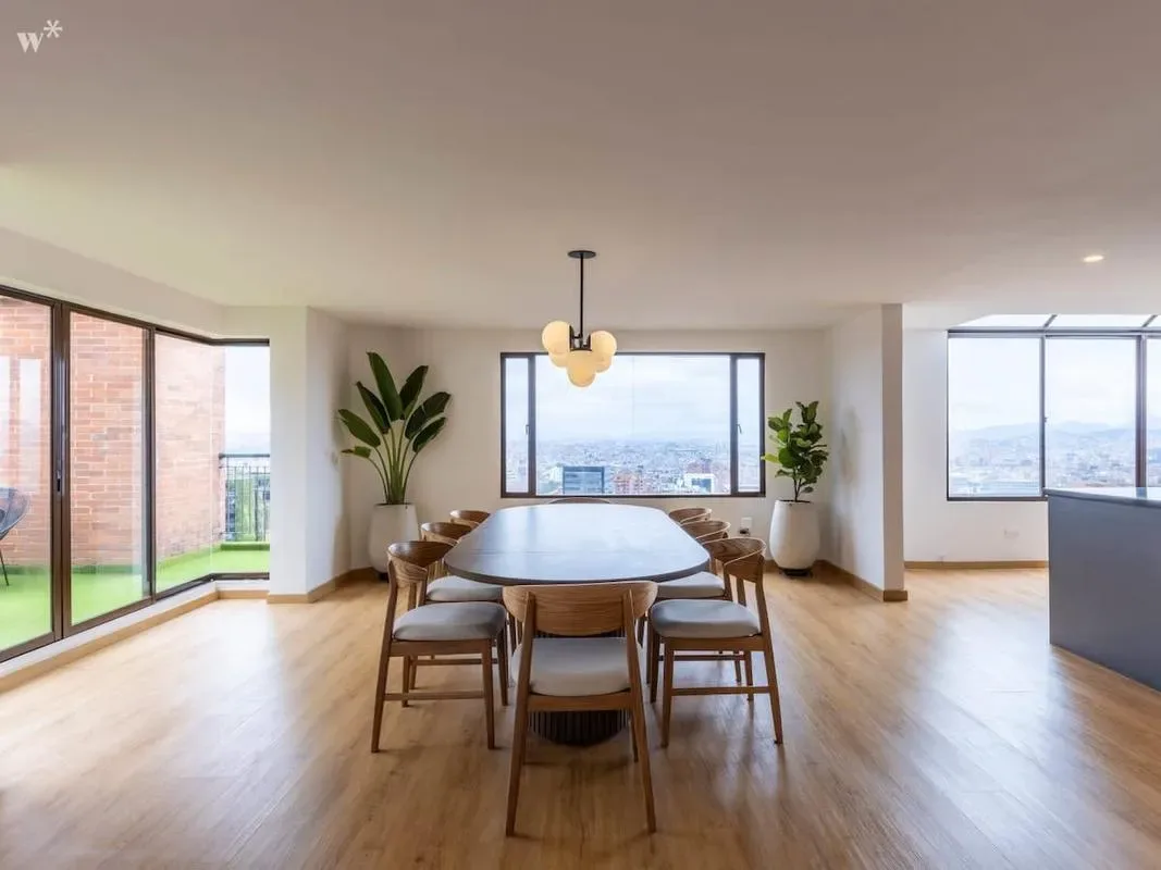 Stunning 3BR Triplex in Rosales
