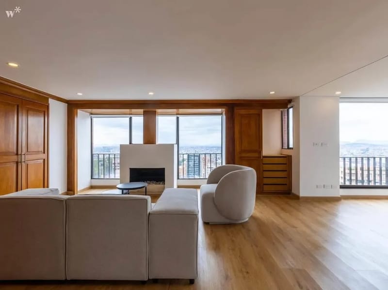 Stunning 3BR Triplex in Rosales