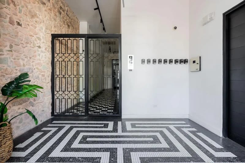 Roomy 1BR in Plaza Catedral