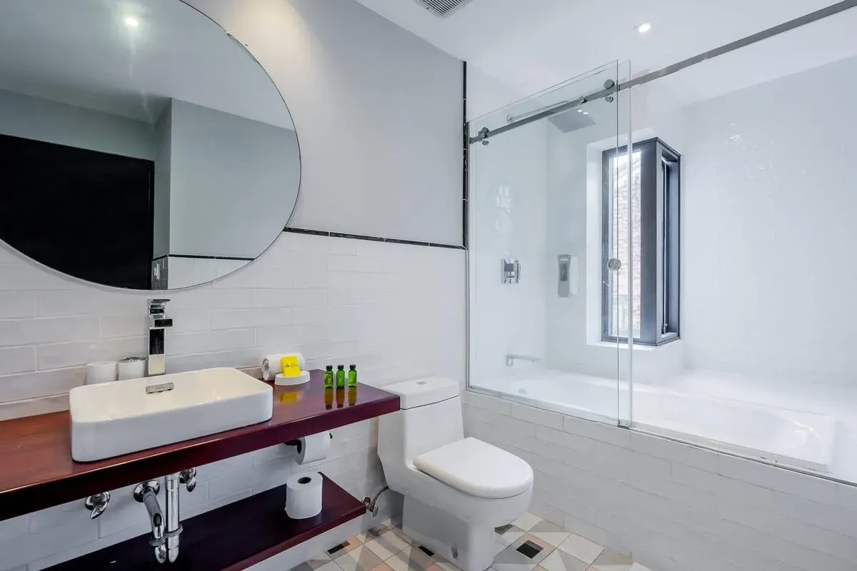 Roomy 1BR in Plaza Catedral