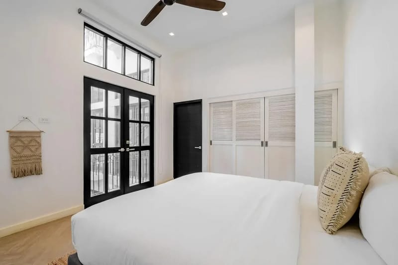 Roomy 1BR in Plaza Catedral