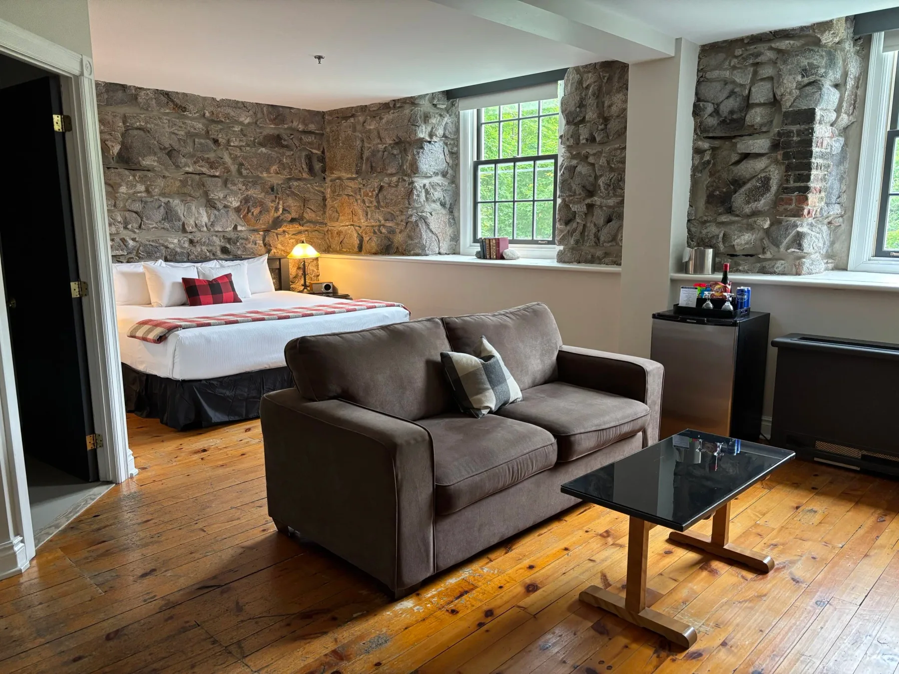 Mill Grand con cama king y sofá cama