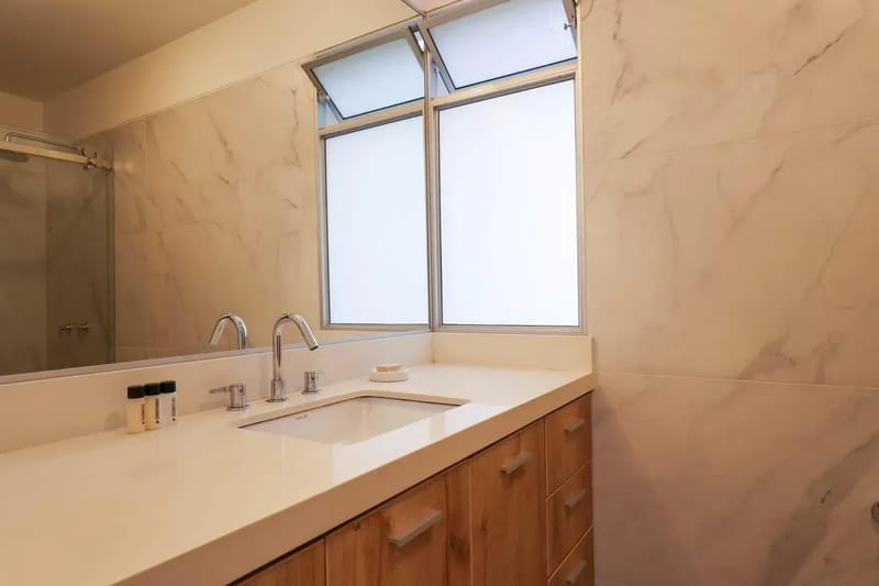 Spotless 2BR with Balcony in Miraflores