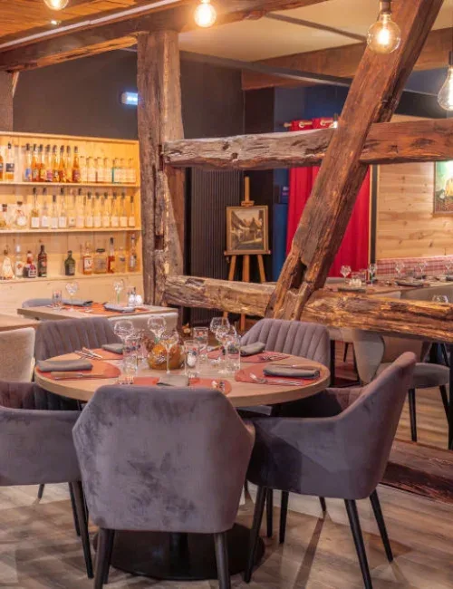 Hotel restaurant
