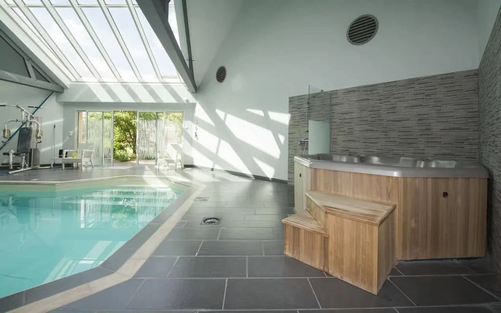 Habitación Économie