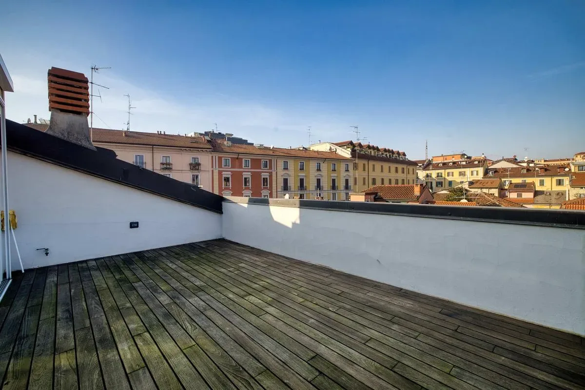 Stunning Apt w/ Private Terrace & Views