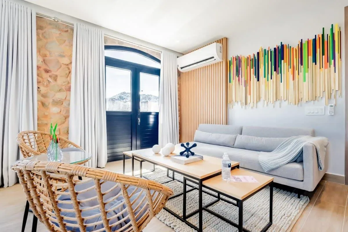 Deluxe 1BR in Casco Antiguo w/ Terrace