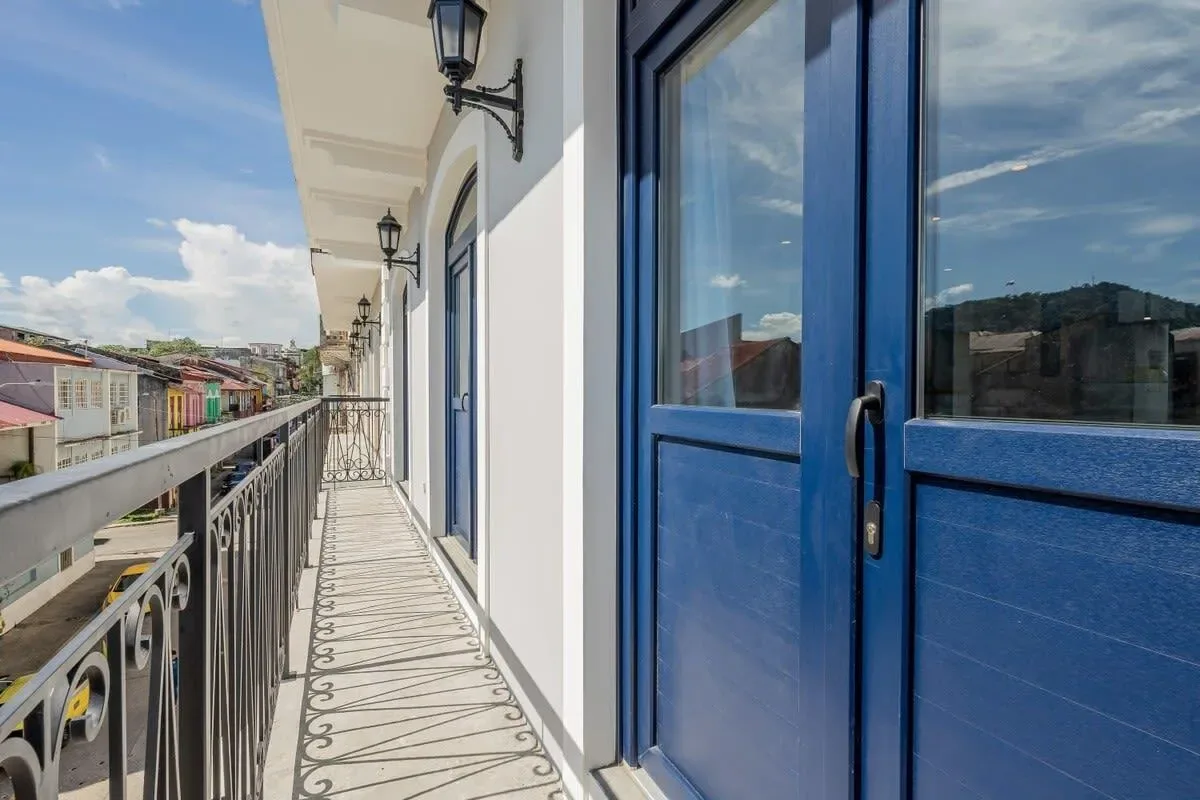 Deluxe 1BR in Casco Antiguo w/ Terrace