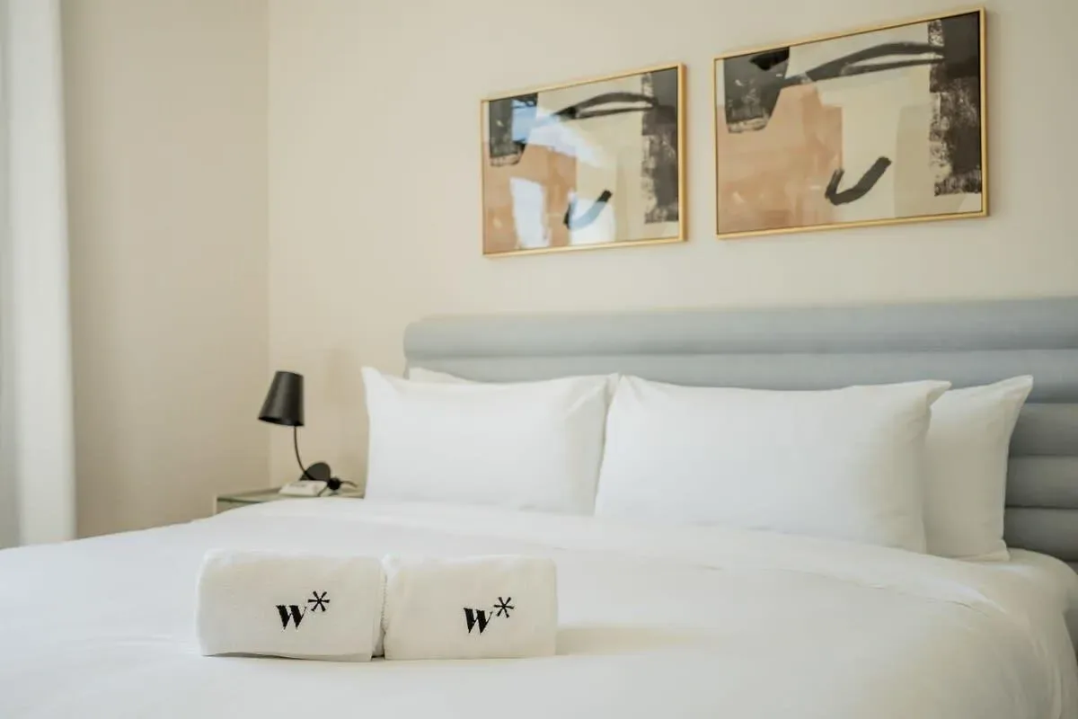 Deluxe 1BR in Casco Antiguo w/ Terrace
