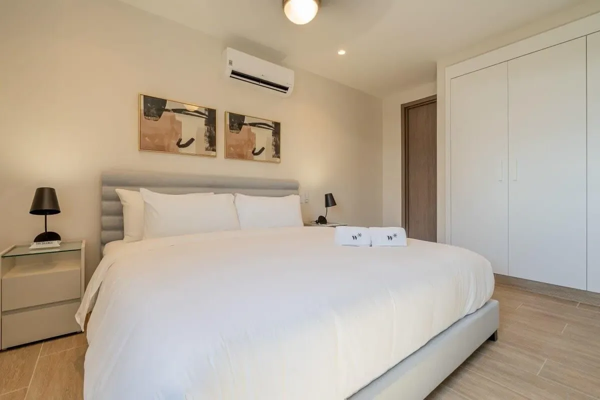 Deluxe 1BR in Casco Antiguo w/ Terrace