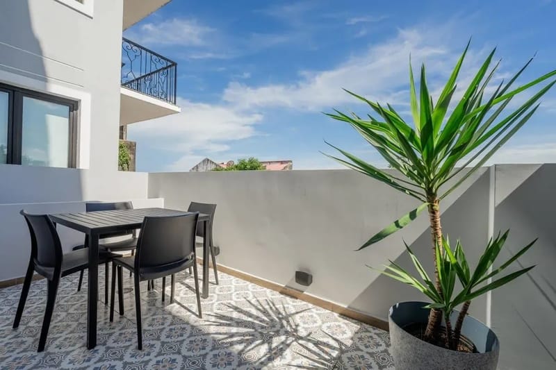 Deluxe 1BR in Casco Antiguo w/ Terrace