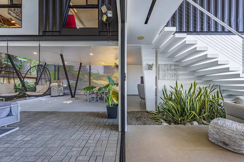 Elegant 3BR Villa w/ Scenic Terrace in Costa Rica