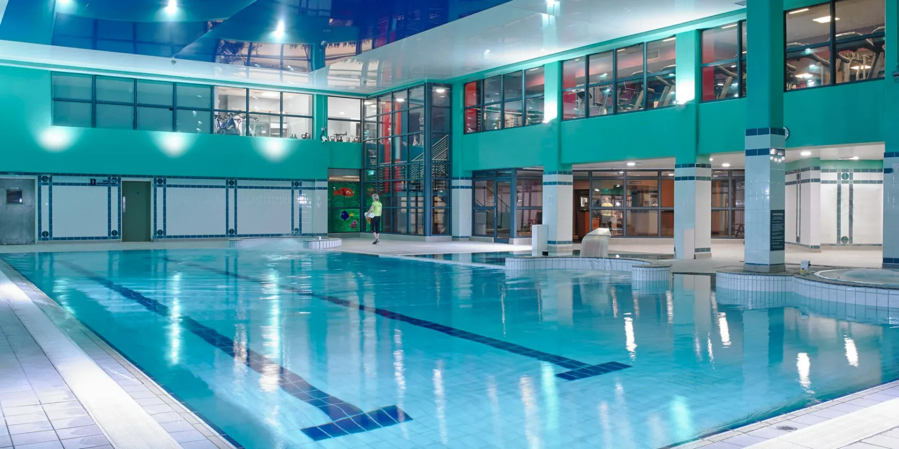 Piscina cubierta del hotel
