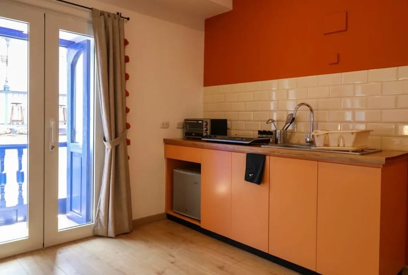 Spacious 1BR in Plaza de Armas w/ Balcony