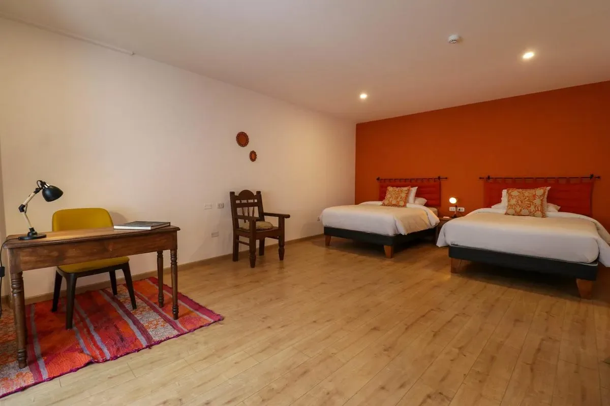 Spacious 1BR in Plaza de Armas w/ Balcony