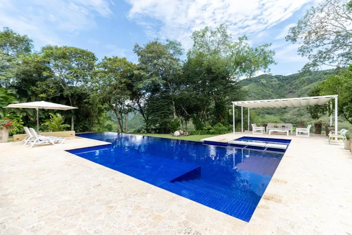 Beautiful 4BR Villa at Mesa de Yeguas