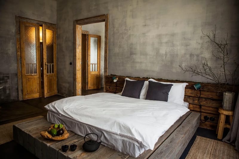Žatecká 7 #2.2 - Iwa (also advertised as 'The Emerald' – a quiet two-bedroom apartment with air conditioning and bathtub