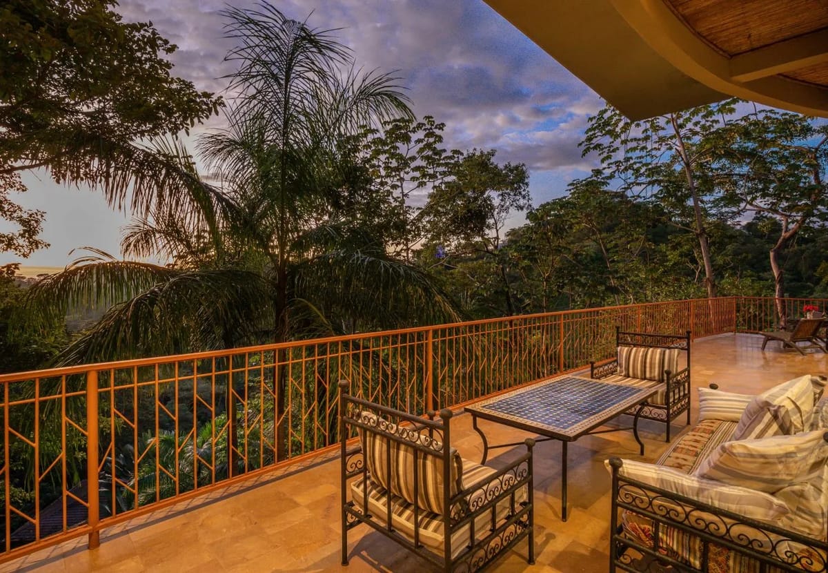Villa in Quepos - Rainforest Estate by Pura Villas
