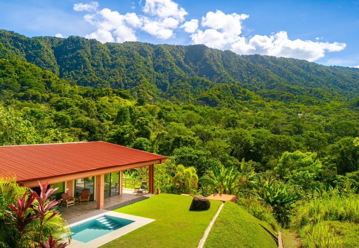 Villa in Ojochal - Epic Ocean-to-Mountain Views | 24/7 Gated Community | Private | Villa Roca