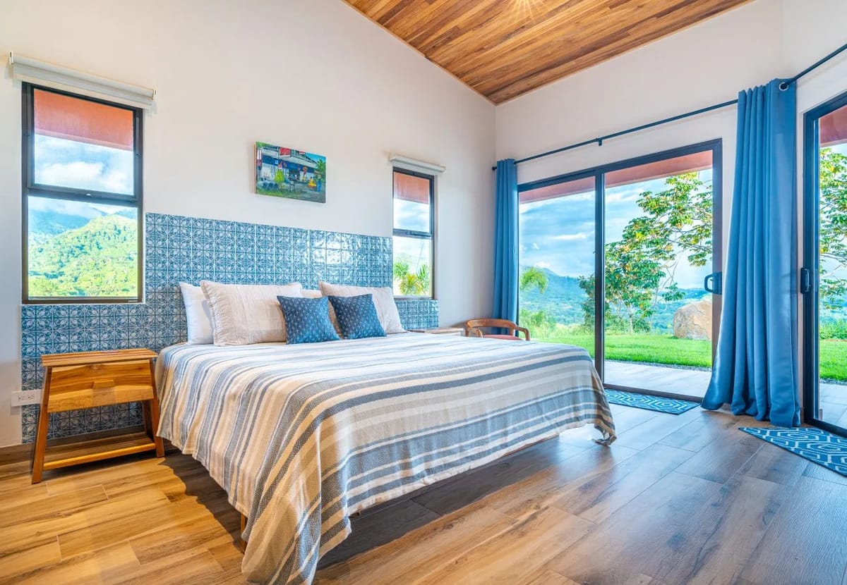 Villa in Ojochal - Epic Ocean-to-Mountain Views | 24/7 Gated Community | Private | Villa Roca