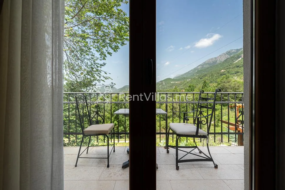 SUNRISE VILLA