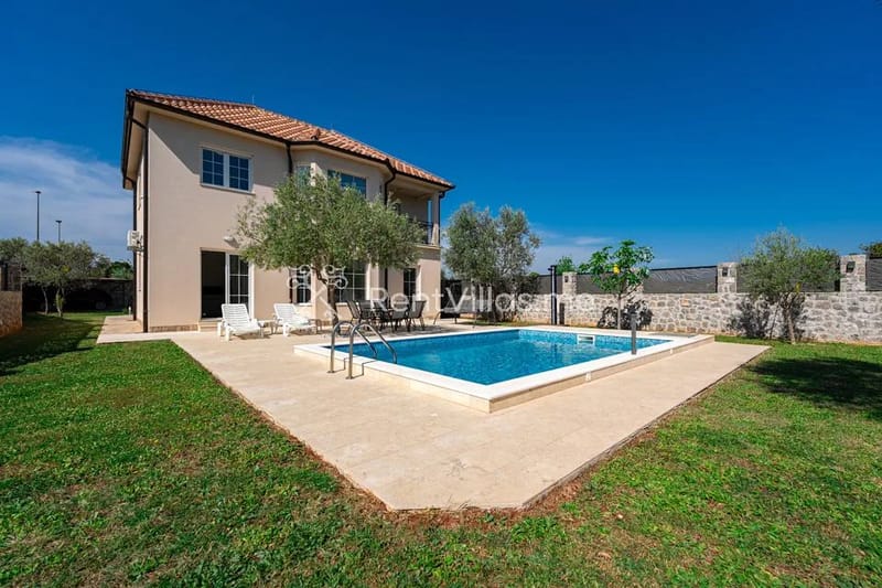 VILLA STEMI