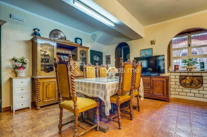 VILLA DONKOVIC