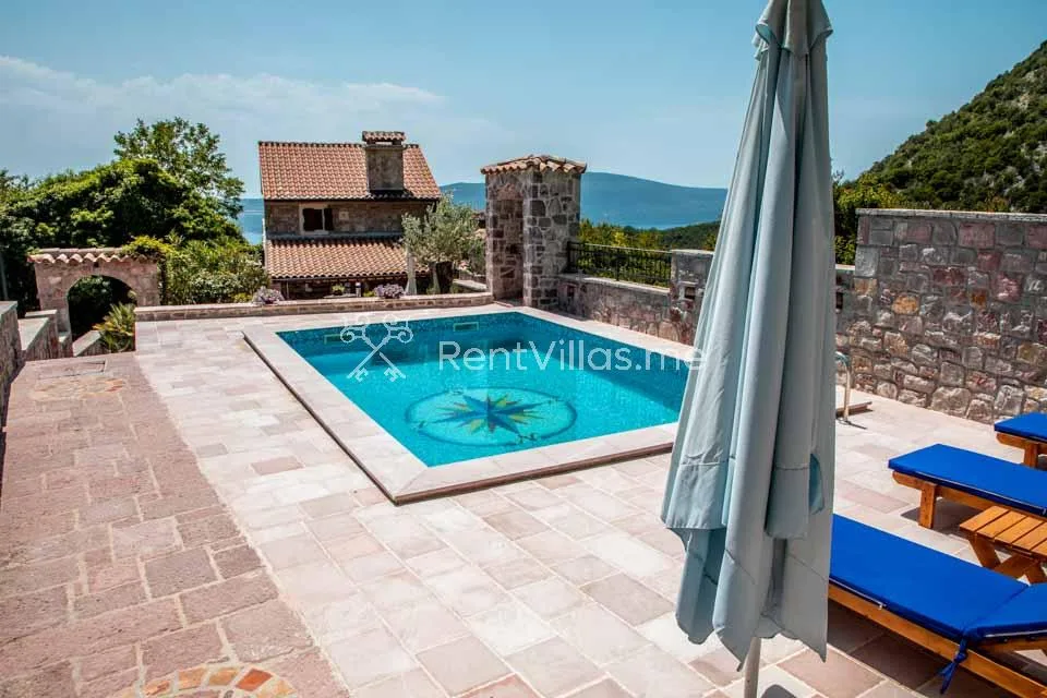 OLD STONE VILLAS