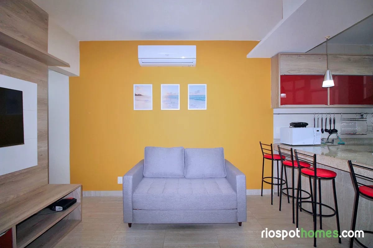 Conforto e Estilo em Copacabana | 2 Quartos D056