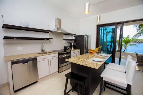 Bella Luna Beach House 1 Bedroom ground floor