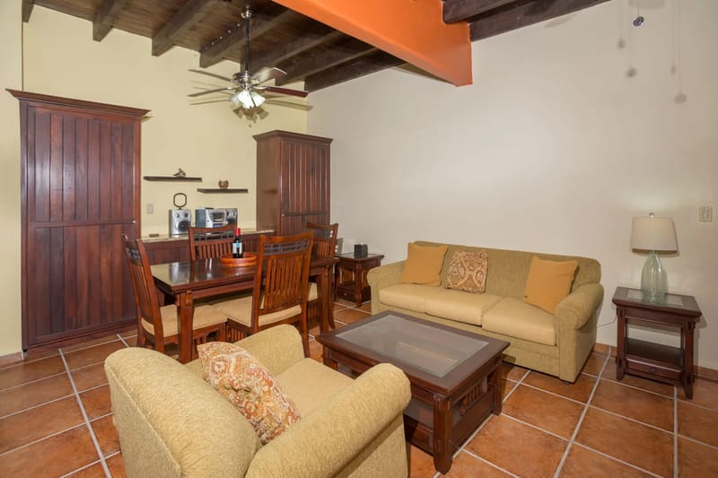 Área de sala y comedor