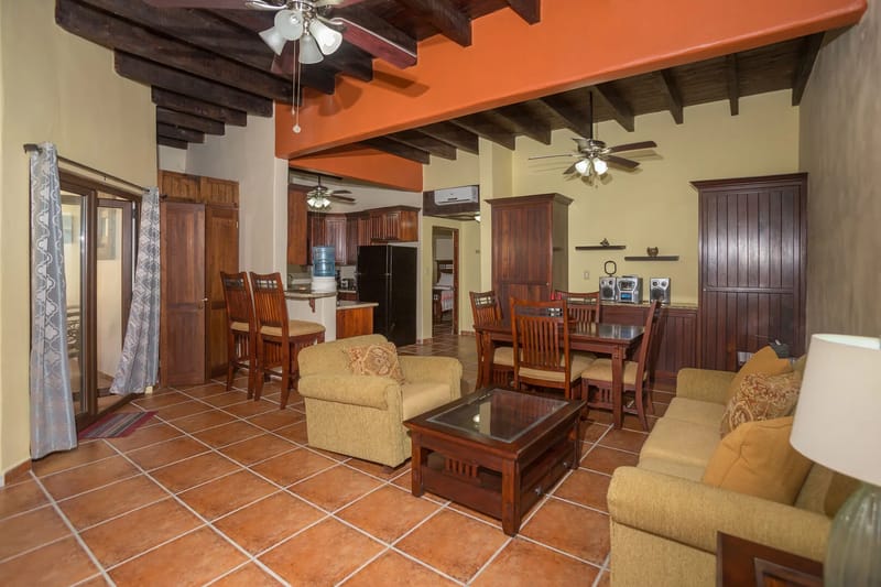 Área de sala y comedor