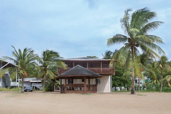 Roatan Ocean View - ground floor