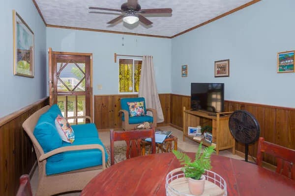 Roatan Ocean View - ground floor