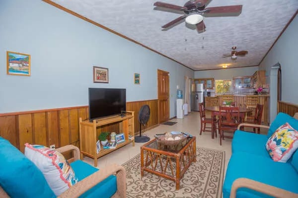 Roatan Ocean View - ground floor
