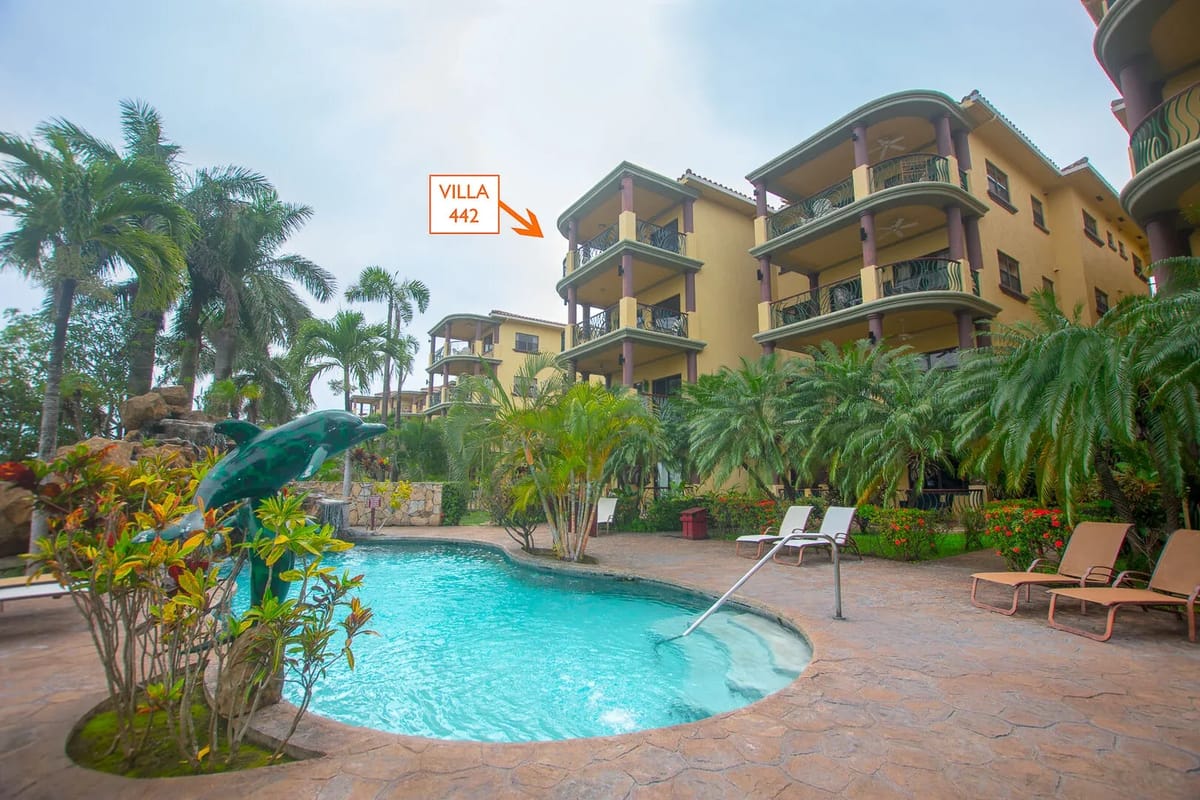 Pineapple Villa 442