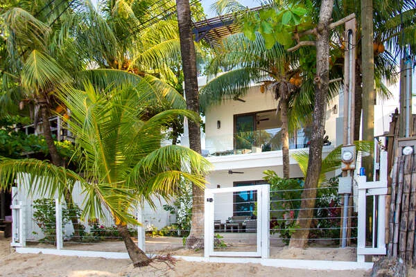 Bella Luna Beach House 3 Bedroom